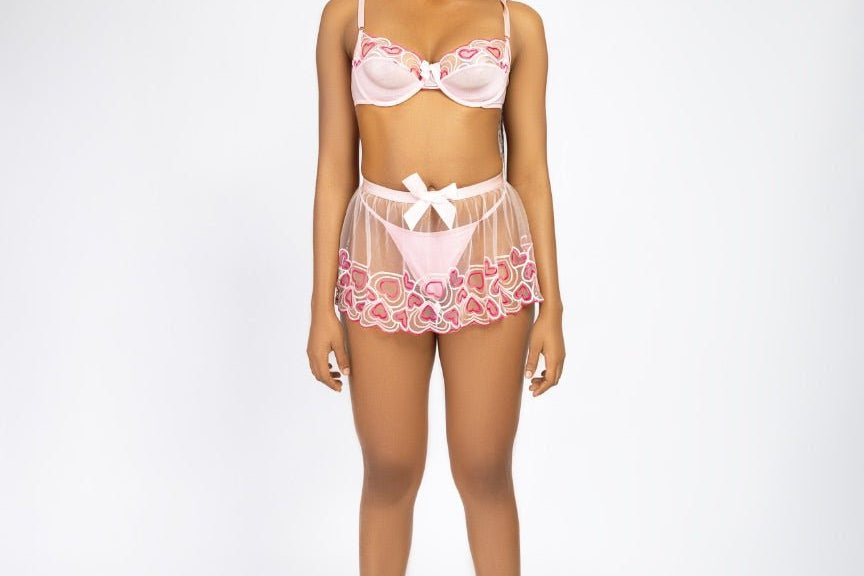 Flirty Halo Lingerie Set - EileyNova